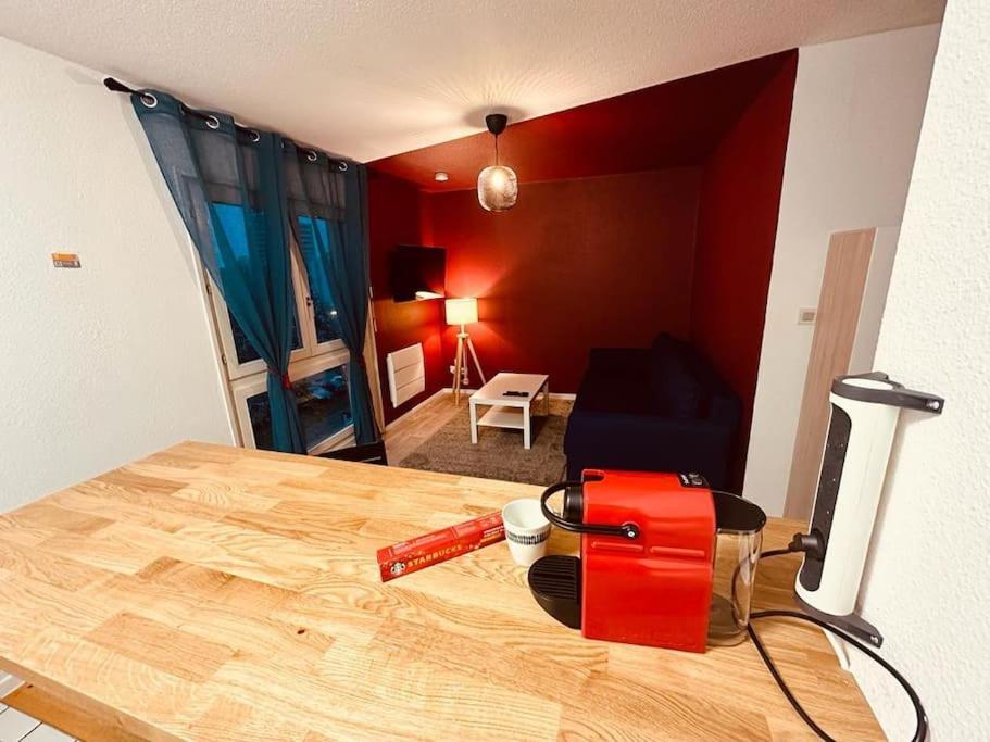 Studio Centre Avec Wifi Appartement Mulhouse Buitenkant foto